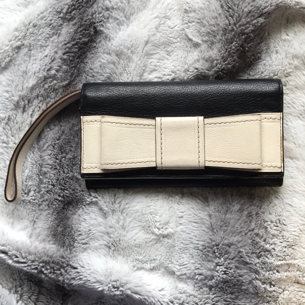 Large Kate Spade wallet, barely used